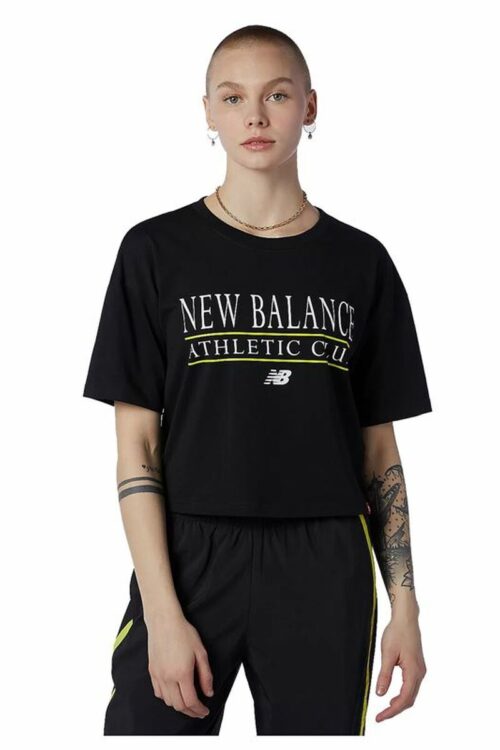 Camisola de Manga Curta Mulher New Balance Essentials Athletic Club Boxy Preto